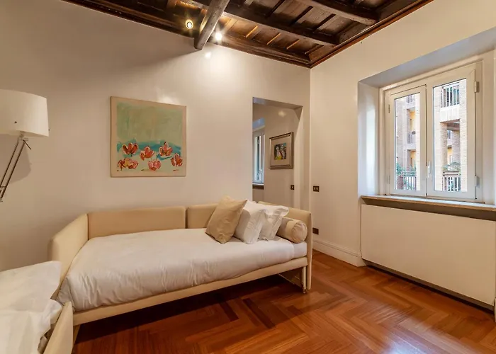 Frezza 39b - Fromehometorome Apartment